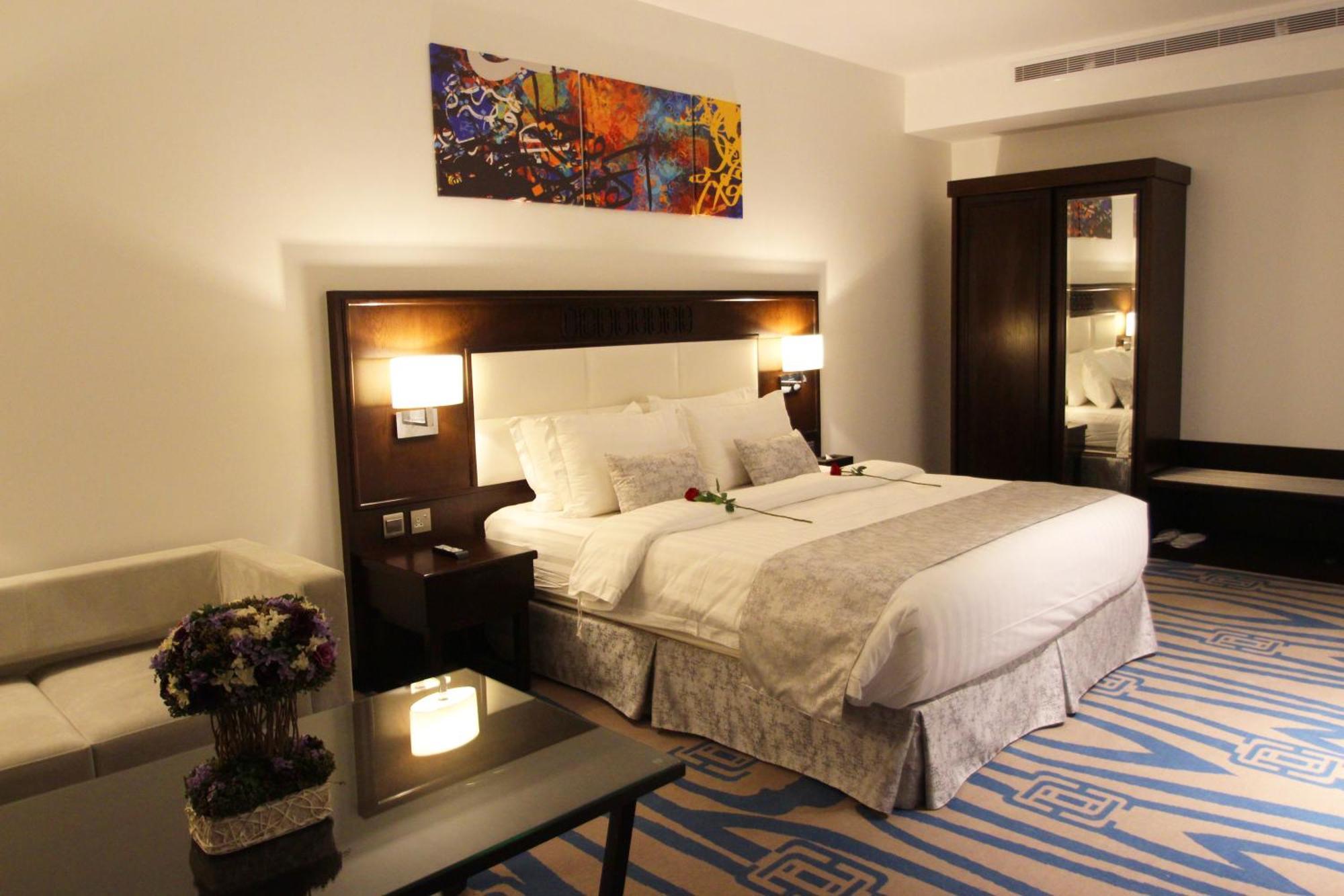 Elite Hotel 3*